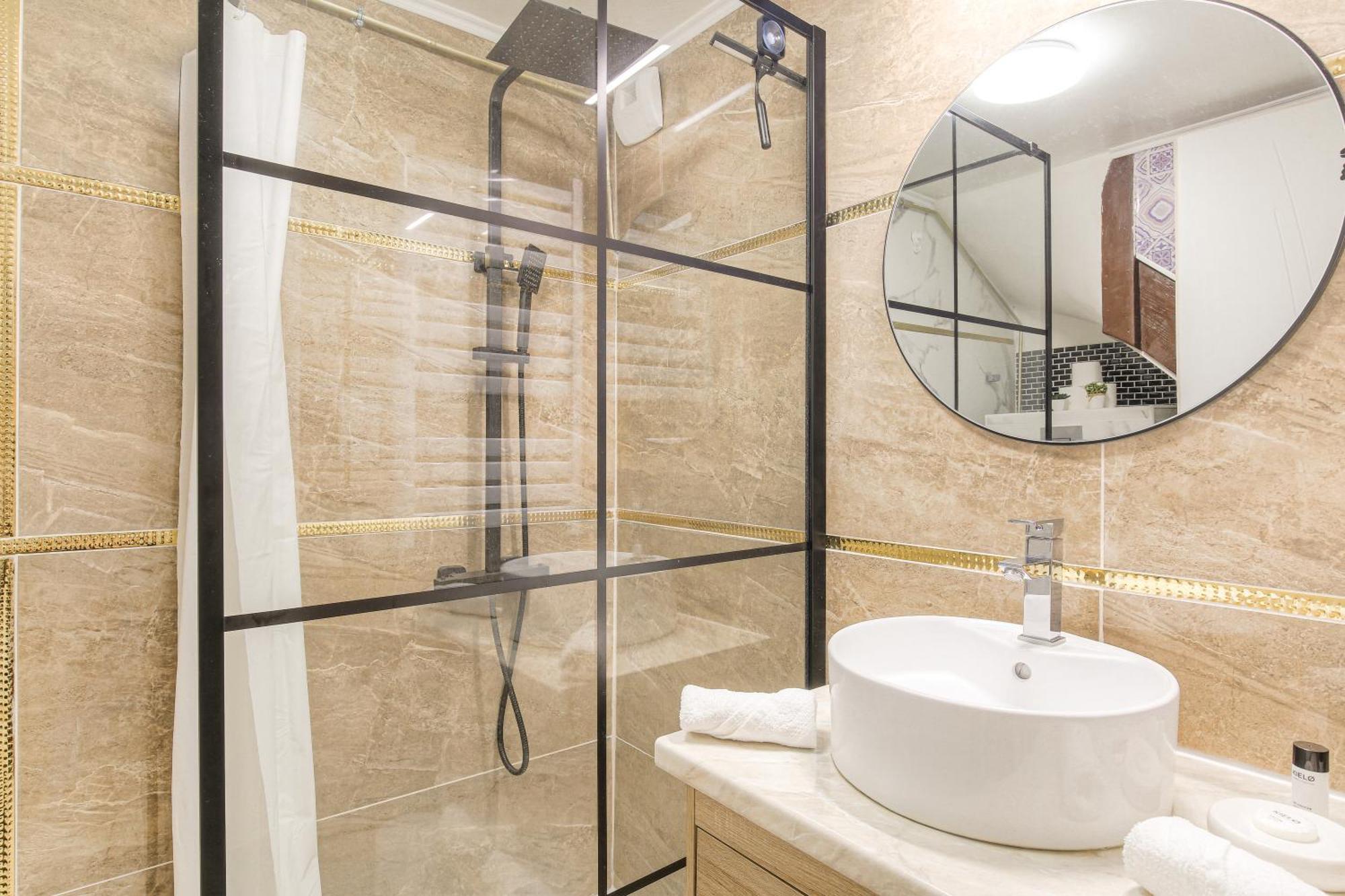 La Suite Neuvilloise Neuville-sur-Saône Extérieur photo